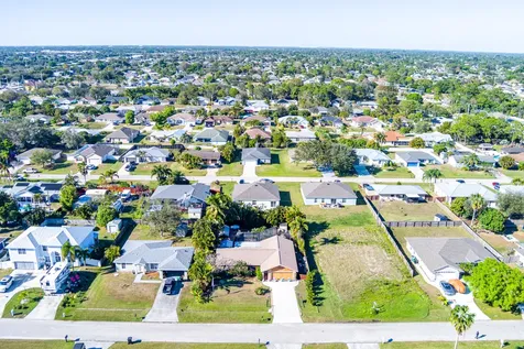 331 Sw Majestic Terrace Port Saint Lucie FL 34984