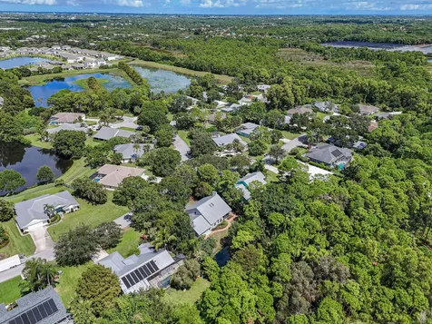 556 Se Meadow Wood Way Stuart FL 34997