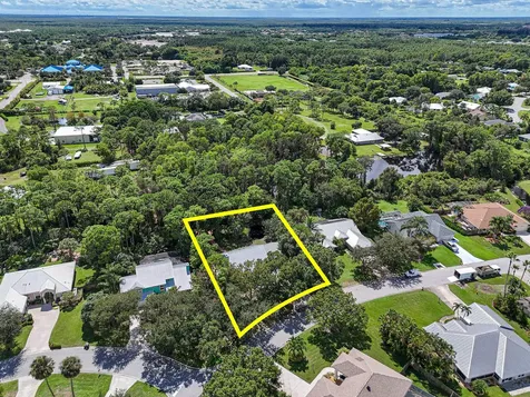 556 Se Meadow Wood Way Stuart FL 34997
