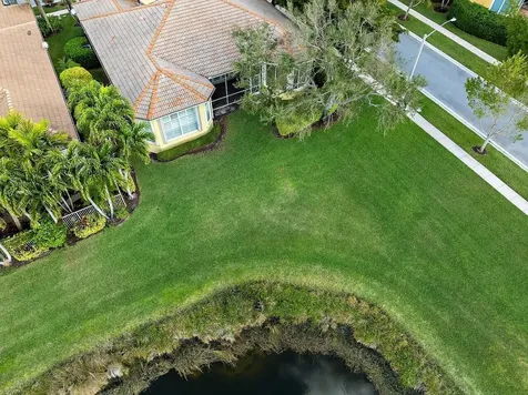 9724 Via Grandezza Wellington FL 33411