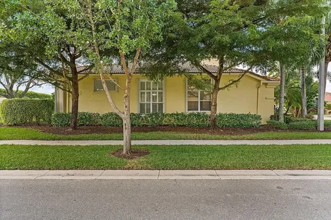 9724 Via Grandezza Wellington FL 33411
