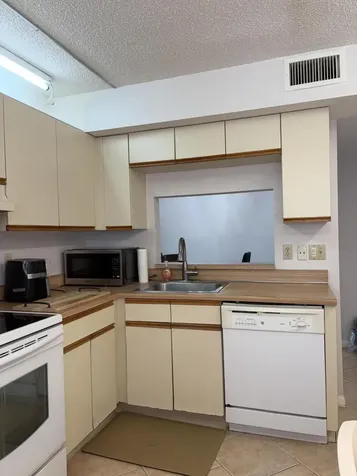 15451 Pembridge Drive Delray Beach FL 33484