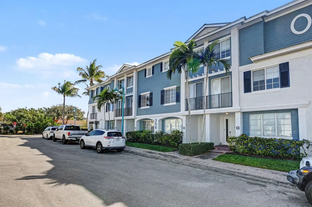 350 NE 3rd Street Delray Beach FL 33444