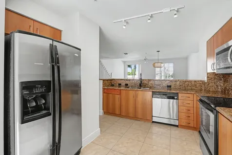 350 NE 3rd Street Delray Beach FL 33444