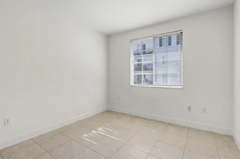 350 NE 3rd Street Delray Beach FL 33444