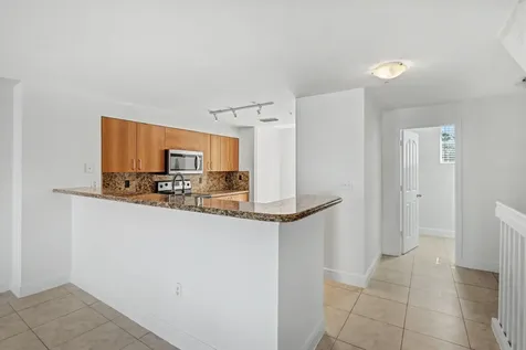 350 NE 3rd Street Delray Beach FL 33444