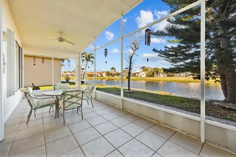 486 Blue Lake Drive Port Saint Lucie FL 34986