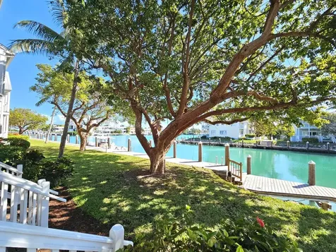 7073 Hawks Cay Boulevard Duck Key FL 33050