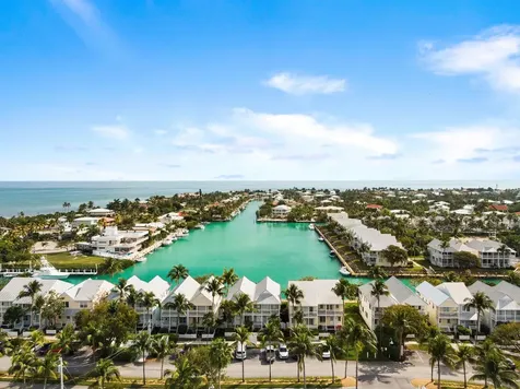 7073 Hawks Cay Boulevard Duck Key FL 33050