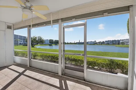 1056 Guildford D Boca Raton FL 33434