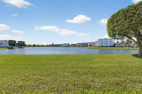 1056 Guildford D Boca Raton FL 33434