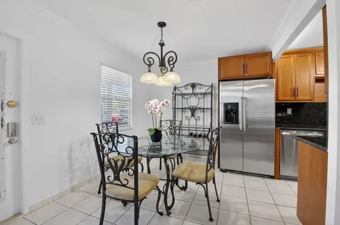 1056 Guildford D Boca Raton FL 33434