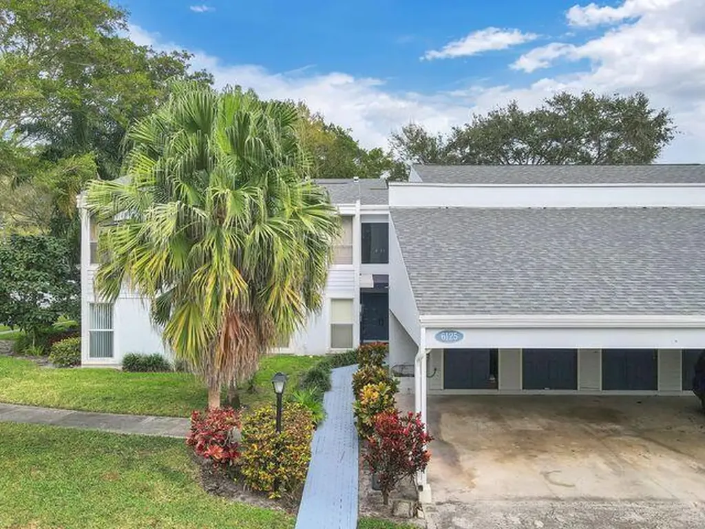 6125 Old Court Road Boca Raton FL 33433