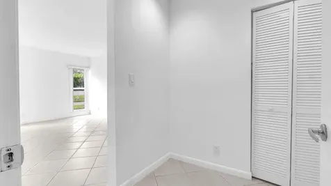 6125 Old Court Road Boca Raton FL 33433