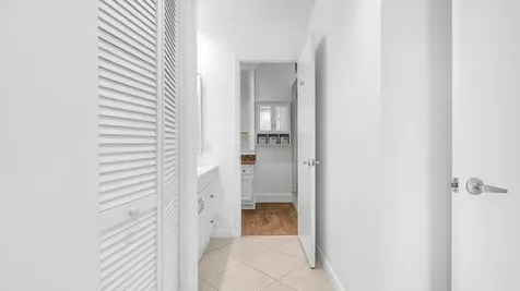 6125 Old Court Road Boca Raton FL 33433