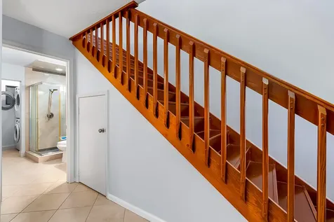 326 W Pine Street Lantana FL 33462