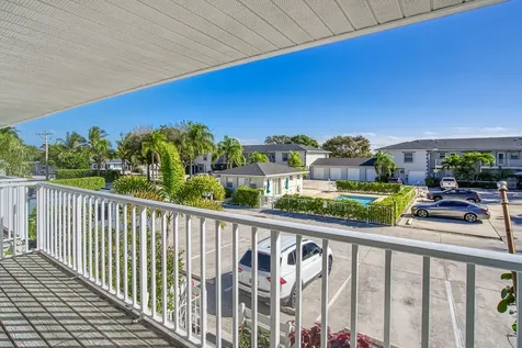 326 W Pine Street Lantana FL 33462