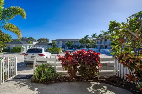 326 W Pine Street Lantana FL 33462