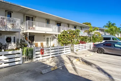 326 W Pine Street Lantana FL 33462