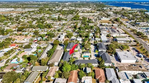 326 W Pine Street Lantana FL 33462