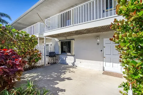 326 W Pine Street Lantana FL 33462