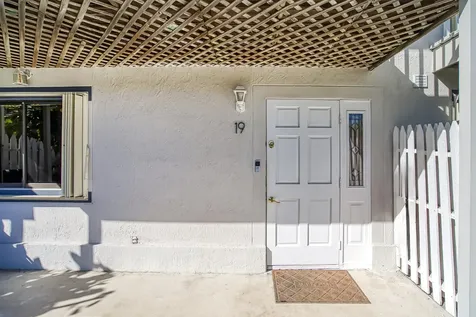 326 W Pine Street Lantana FL 33462