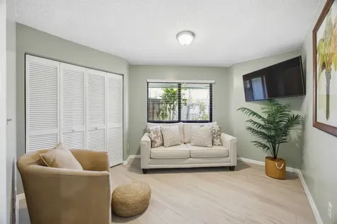 1127 E Seminole Avenue Jupiter FL 33477