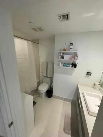 55 Sw 9th Street Miami FL 33130