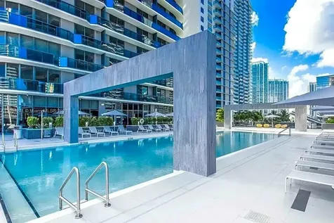 55 Sw 9th Street Miami FL 33130