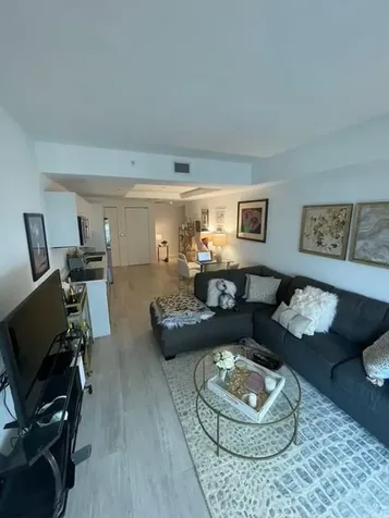 55 Sw 9th Street Miami FL 33130