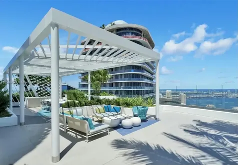 55 Sw 9th Street Miami FL 33130