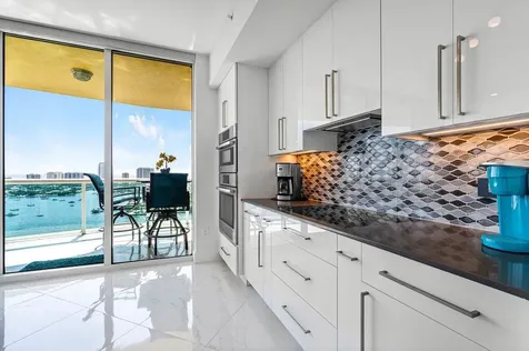2640 Lake Shore Drive Riviera Beach FL 33404