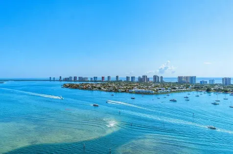 2640 Lake Shore Drive Riviera Beach FL 33404