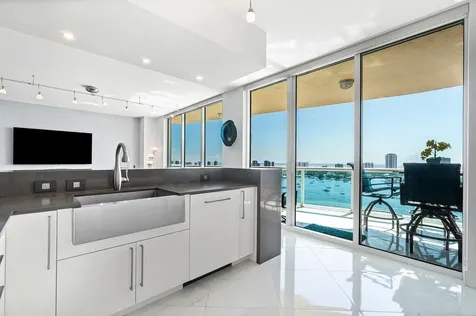 2640 Lake Shore Drive Riviera Beach FL 33404