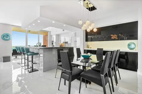 2640 Lake Shore Drive Riviera Beach FL 33404
