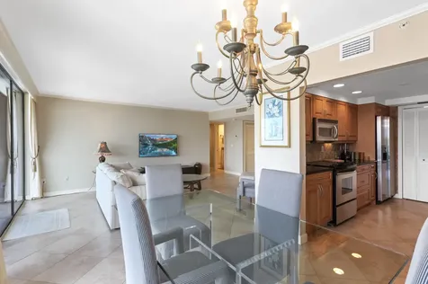 899 Jeffery Street Boca Raton FL 33487