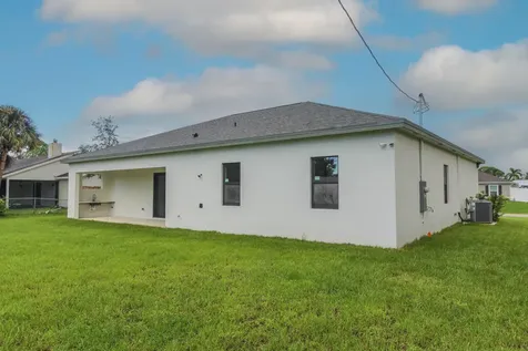 1143 SW Estaugh Avenue Port Saint Lucie FL 34953