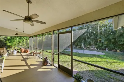 2758 Sw District Avenue Port Saint Lucie FL 34953