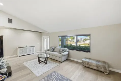 2758 Sw District Avenue Port Saint Lucie FL 34953