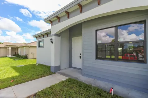 850 SW Abingdon Avenue Port Saint Lucie FL 34953