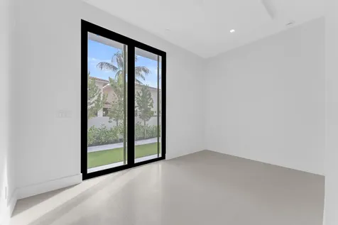 913 Denery Lane Delray Beach FL 33483