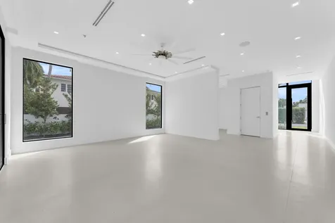 913 Denery Lane Delray Beach FL 33483