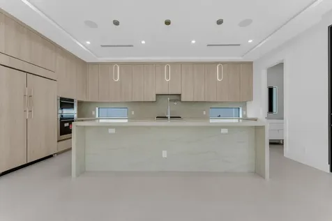 913 Denery Lane Delray Beach FL 33483