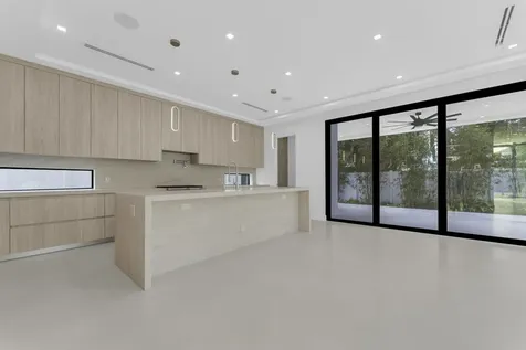 913 Denery Lane Delray Beach FL 33483