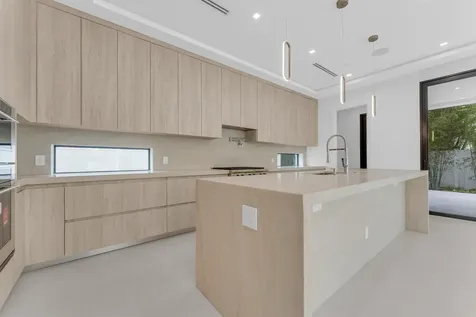 913 Denery Lane Delray Beach FL 33483