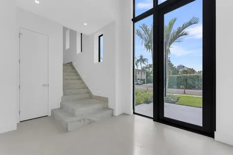 913 Denery Lane Delray Beach FL 33483