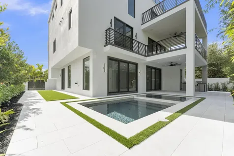 913 Denery Lane Delray Beach FL 33483