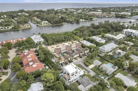 913 Denery Lane Delray Beach FL 33483