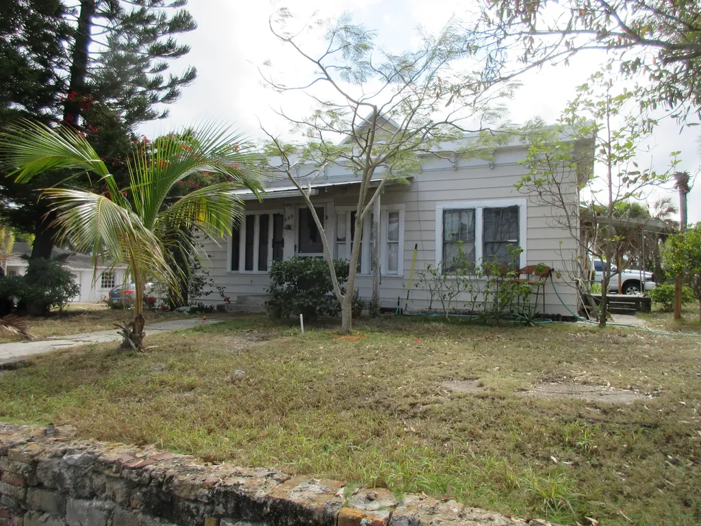 603 Avenue Fort Pierce FL 34950