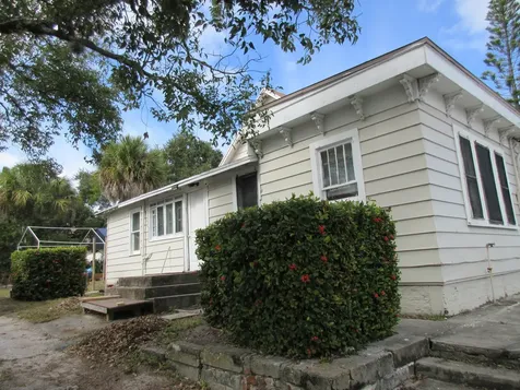603 Avenue Fort Pierce FL 34950
